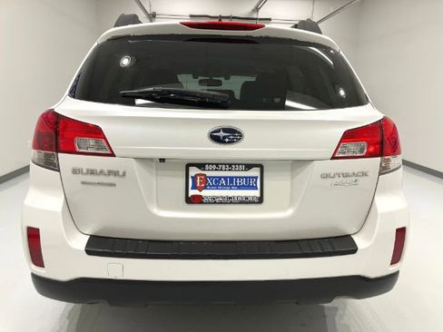 Used 2014 Subaru Outback 2.5i Limited AWD/4WD image 15