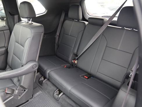 Used 2024 GMC Acadia Elevation w/ Luxury Package image 24