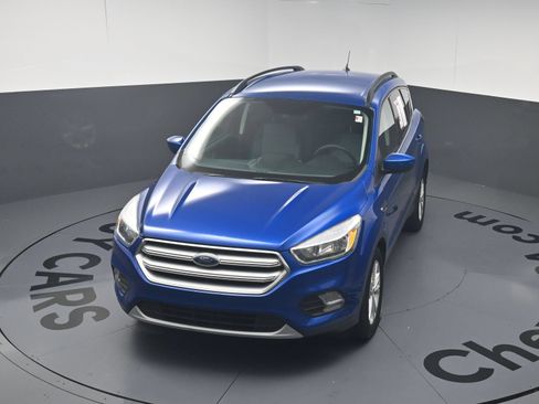 Used 2018 Ford Escape SE w/ SE Sync 3 Package FWD image 30