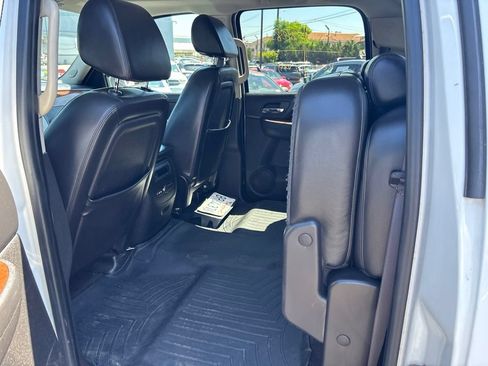 Used 2008 GMC Sierra 2500 SLT w/ Sun And Navigation Package AWD/4WD image 10