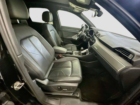Used 2025 Audi Q3 2.0T Premium AWD/4WD image 33