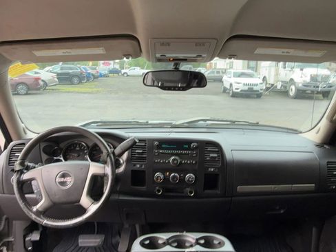 Used 2007 GMC Sierra 1500 SLE w/ California Package RWD image 9