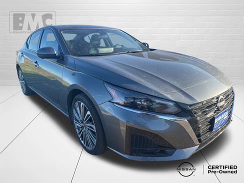 Used 2025 Nissan Altima 2.5 SL image 3