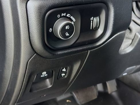 Used 2020 RAM 1500 Big Horn w/ Built-to-serve Edition AWD/4WD image 11