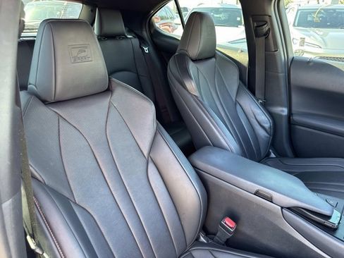 Used 2019 Lexus UX 200 F Sport image 17