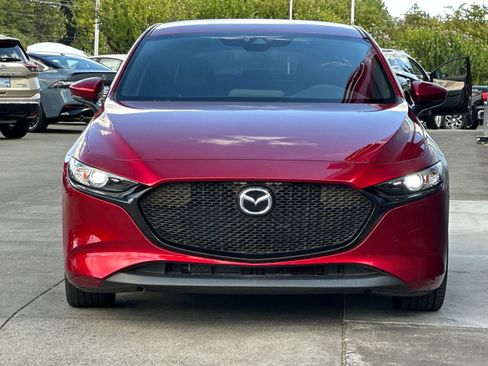 Used 2020 MAZDA MAZDA3 Hatchback FWD image 8