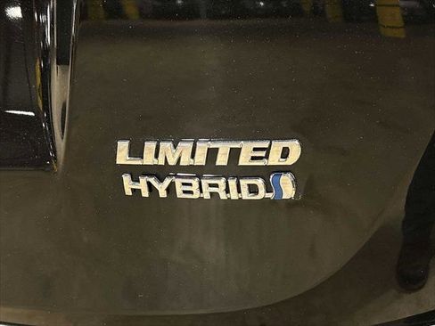 Certified 2017 Toyota RAV4 Limited w/ All Weather Liner Package image 28