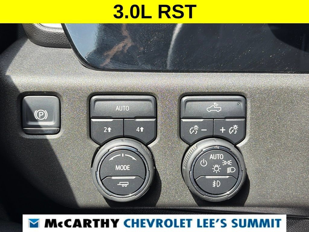 Used 2025 Chevrolet Silverado 1500 RST w/ All Star Edition Plus AWD/4WD image 10