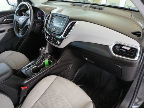 Certified 2018 Chevrolet Equinox LS image 30