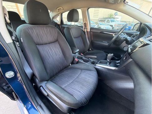 Used 2019 Nissan Sentra SV FWD image 4