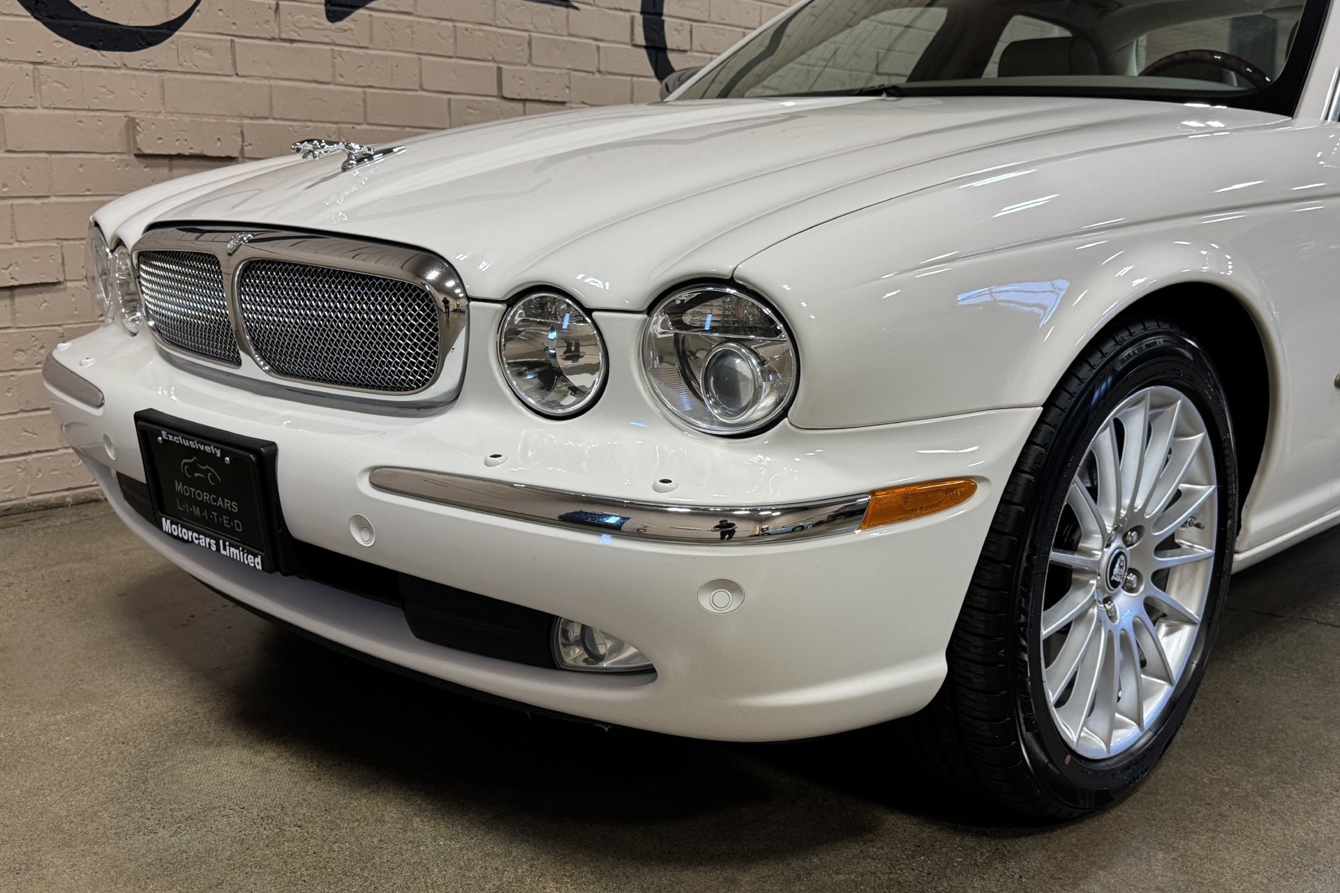 Used 2007 Jaguar XJ8 RWD image 27