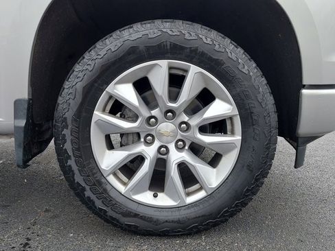 Used 2022 Chevrolet Silverado 1500 Custom image 32