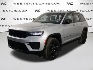 Used 2023 Jeep Grand Cherokee Altitude AWD/4WD 360° Tour
