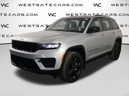 Used 2023 Jeep Grand Cherokee Altitude AWD/4WD image 1
