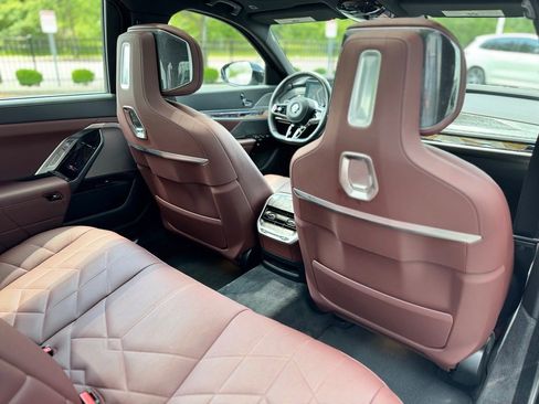 Used 2024 BMW 760i xDrive w/ Premium Package 2 image 47