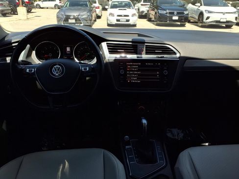 Used 2019 Volkswagen Tiguan SE FWD image 19