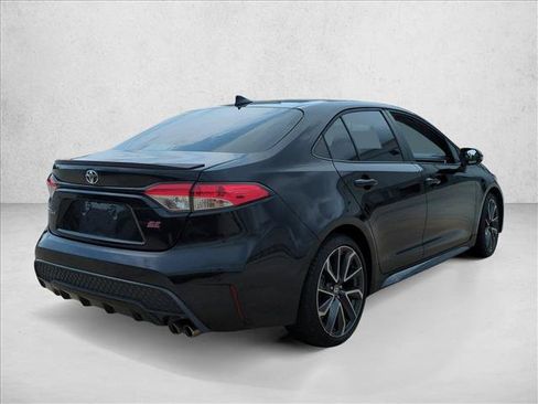 Used 2022 Toyota Corolla SE w/ SE Premium Package FWD image 5
