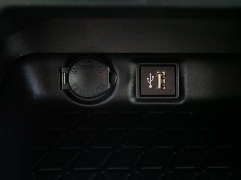 Certified 2025 Toyota RAV4 XLE AWD/4WD image 29