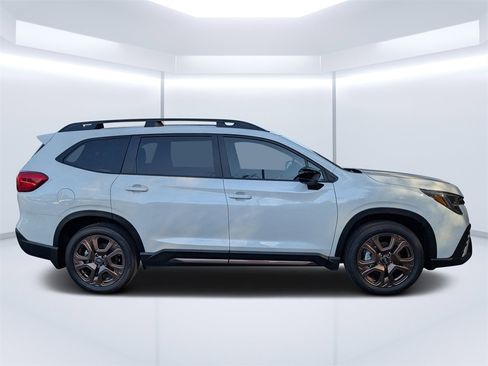 New 2025 Subaru Ascent Bronze Edition image 2