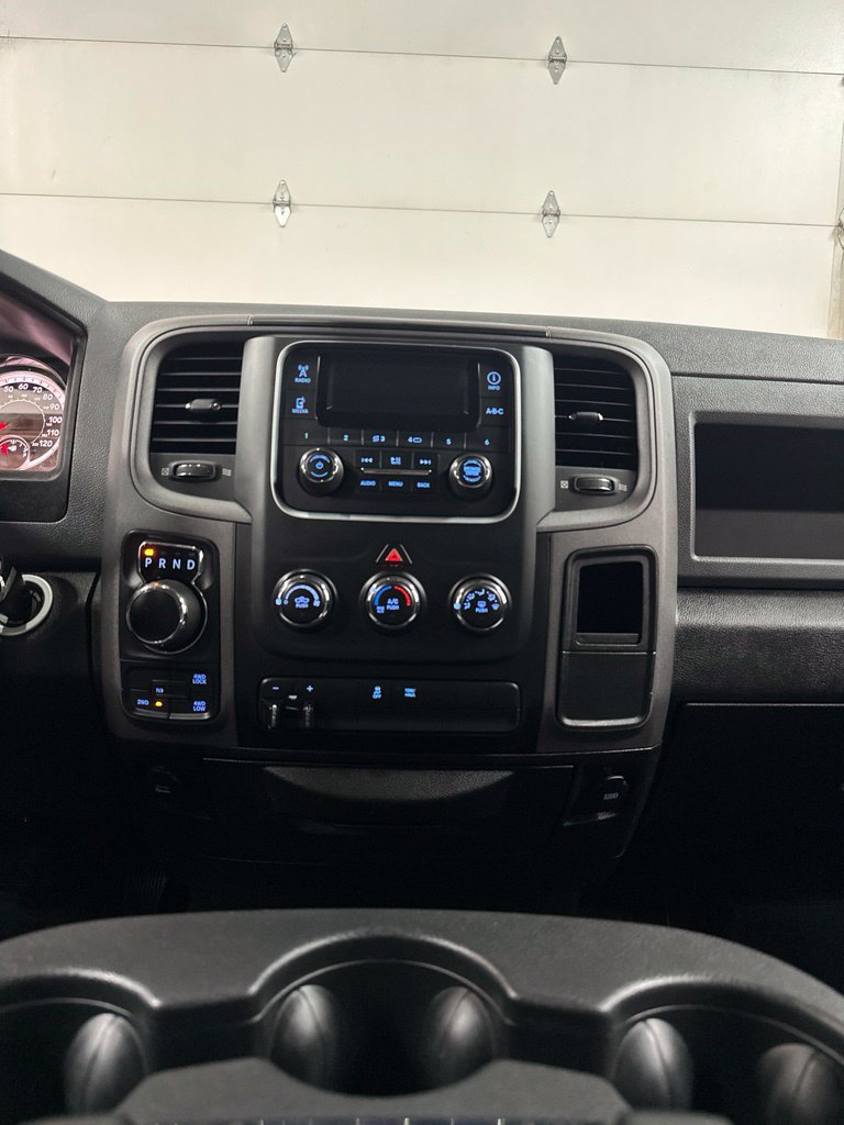 Used 2019 RAM 1500 Express AWD/4WD image 24
