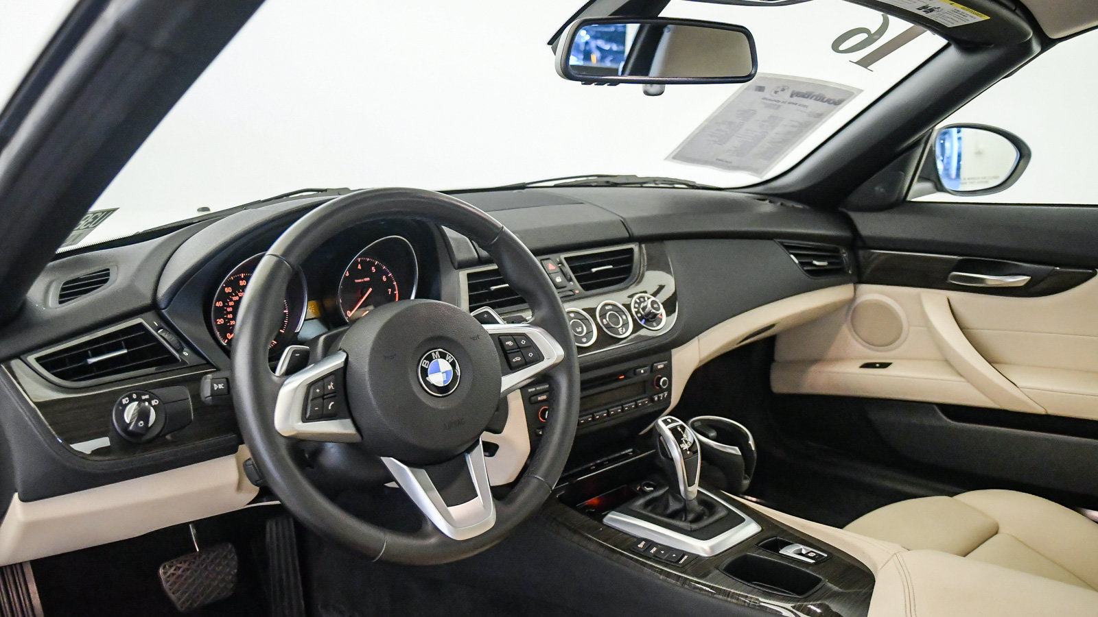 Used 2016 BMW Z4 sDrive28i RWD image 17