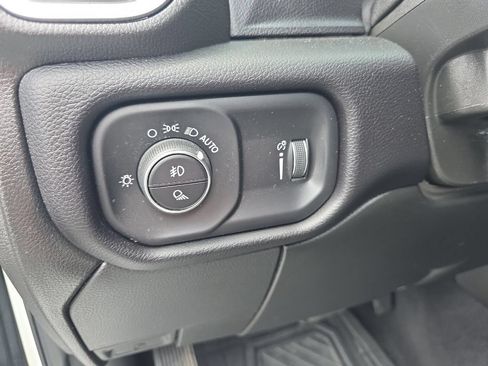 Used 2024 RAM 3500 Big Horn AWD/4WD image 26