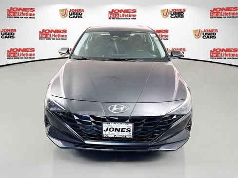 Certified 2022 Hyundai Elantra SEL w/ Cargo Package FWD image 10