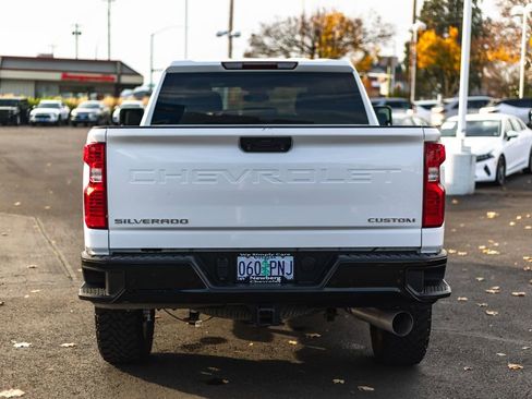Used 2024 Chevrolet Silverado 2500 Custom w/ Custom Value Package image 42