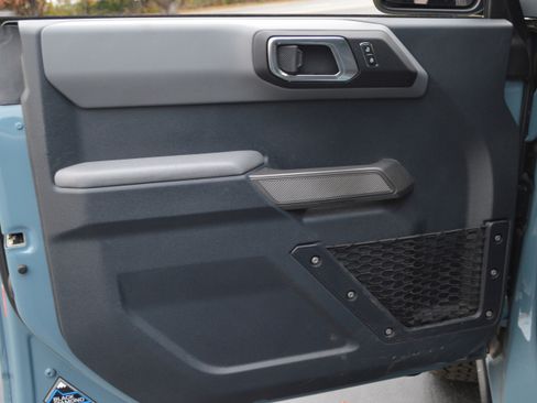 Used 2023 Ford Bronco Black Diamond image 13