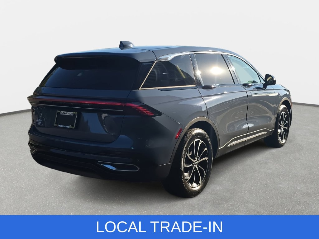 Used 2025 Lincoln Nautilus Premier w/ Equipment Group 102A AWD/4WD image 5