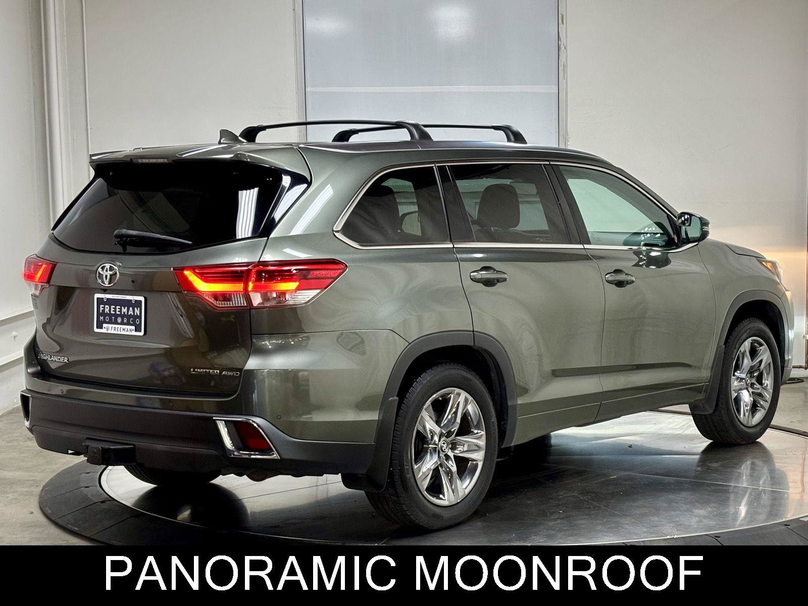 Used 2019 Toyota Highlander Limited Platinum AWD/4WD image 9
