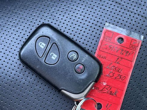 Used 2012 Lexus IS 250 w/ Premium Pkg Value Edition image 28