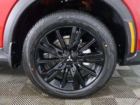 New 2025 Mitsubishi Eclipse Cross LE image 18