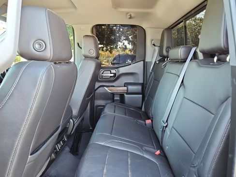 Used 2021 Chevrolet Silverado 1500 LT w/ Convenience Package II AWD/4WD image 25