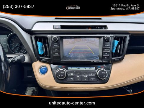Used 2017 Toyota RAV4 XLE image 15