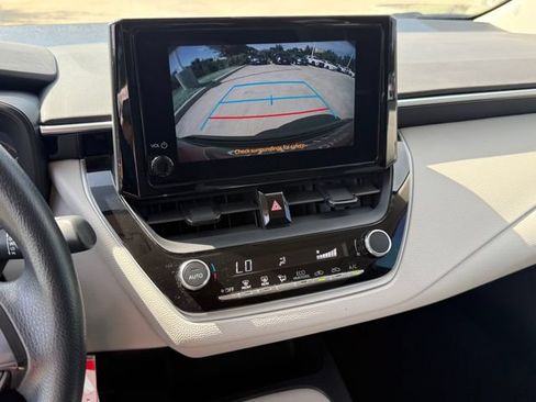 Used 2023 Toyota Corolla LE FWD image 20