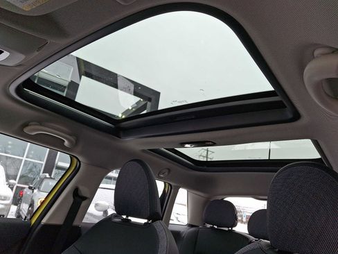 Certified 2025 MINI Cooper S image 12