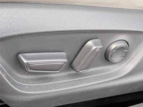 Used 2021 Toyota Camry XSE FWD image 19