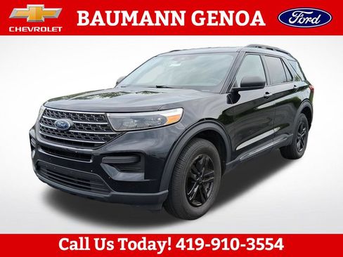 Used 2023 Ford Explorer XLT AWD/4WD image 1