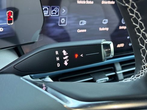 New 2026 Chevrolet Equinox EV LT image 16