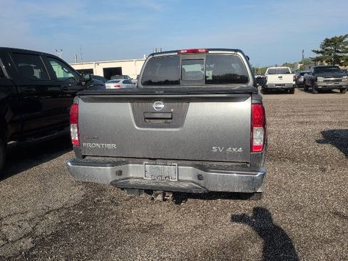 Used 2016 Nissan Frontier 4x4 Crew Cab image 5