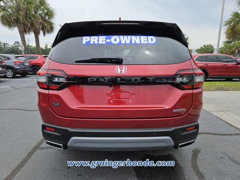 Certified 2023 Honda Pilot Touring image 4
