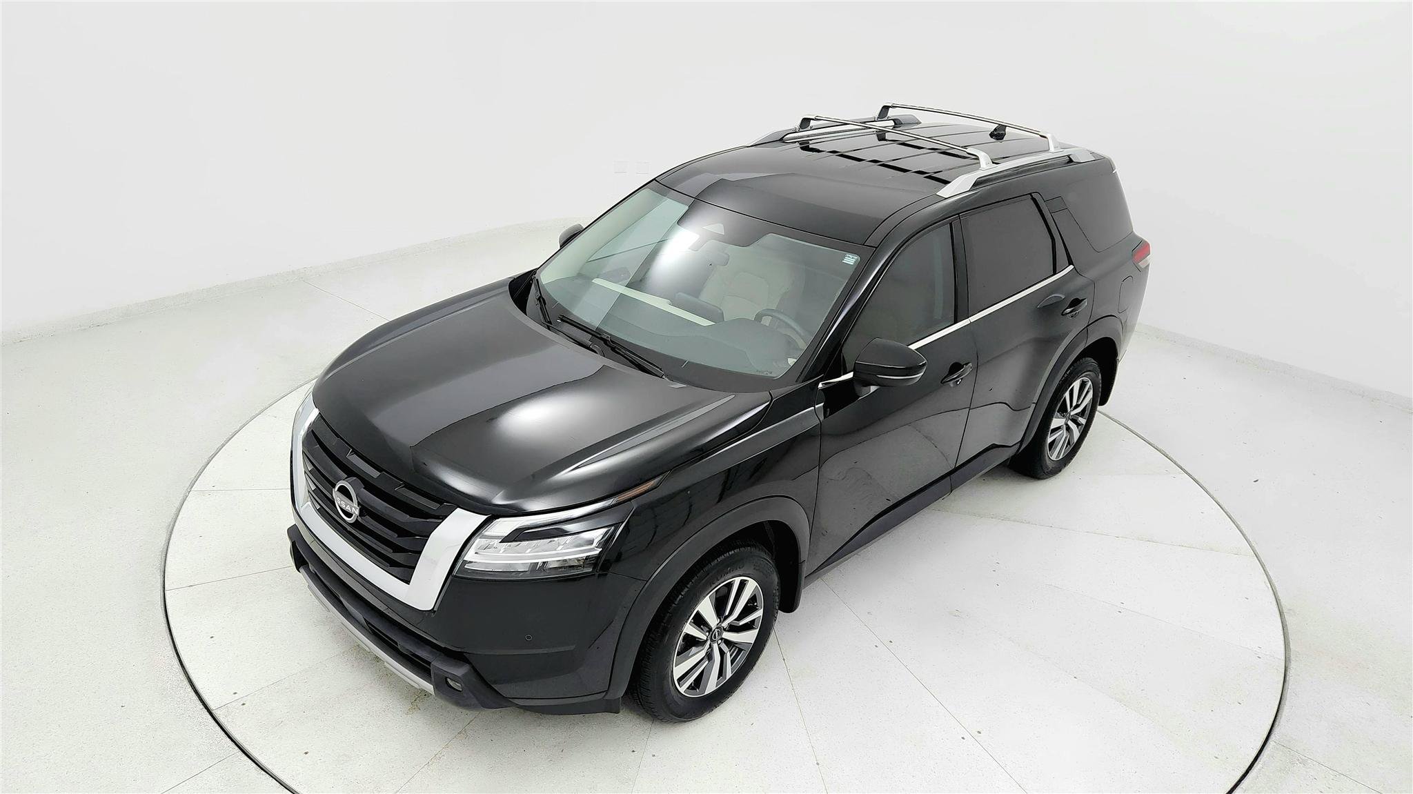 Used 2024 Nissan Pathfinder SL w/ Cargo Package FWD image 13