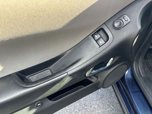 Used 2011 Chevrolet Camaro LS image 21
