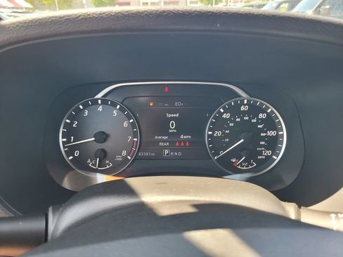 Certified 2023 Nissan Frontier SV RWD image 29