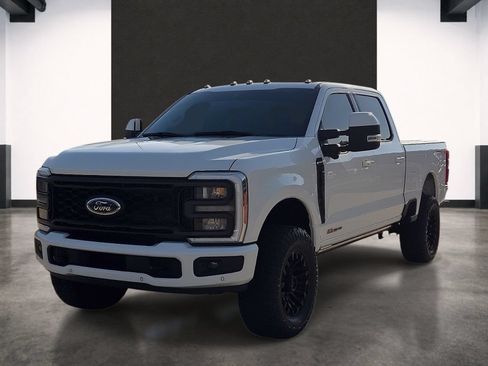 Used 2023 Ford F250 Lariat w/ Lariat Ultimate Package AWD/4WD image 1
