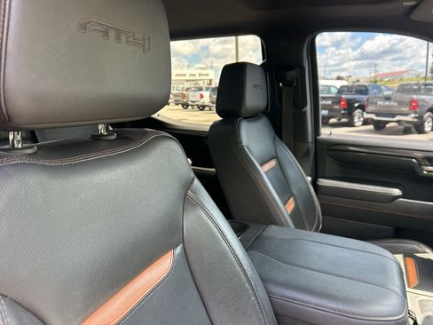 Used 2023 GMC Sierra 1500 AT4 w/ AT4 Preferred Package AWD/4WD image 14