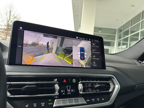 Certified 2023 BMW X4 xDrive30i w/ Premium Package image 21