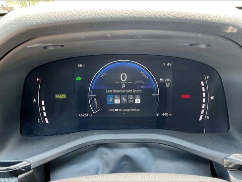 Used 2025 Toyota Camry SE w/ Convenience Package AWD/4WD image 26