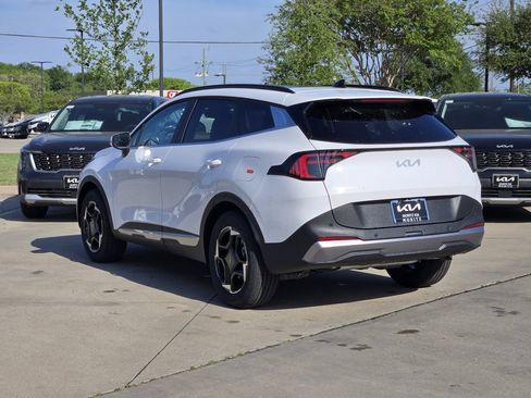 New 2026 Kia Sportage EX w/ EX Panorama Roof Package FWD image 3